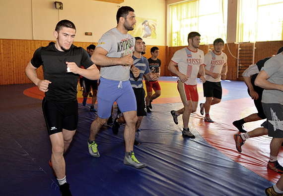 Сборная Дагестана приступила к заключительному этапу подготовки к чемпионату России.
